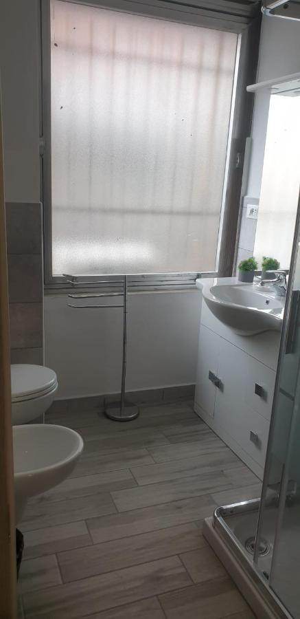 B&B Carmela La Spezia Bagian luar foto