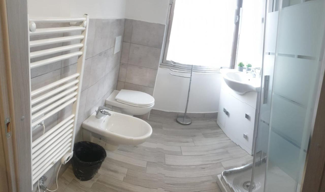 B&B Carmela La Spezia Bagian luar foto