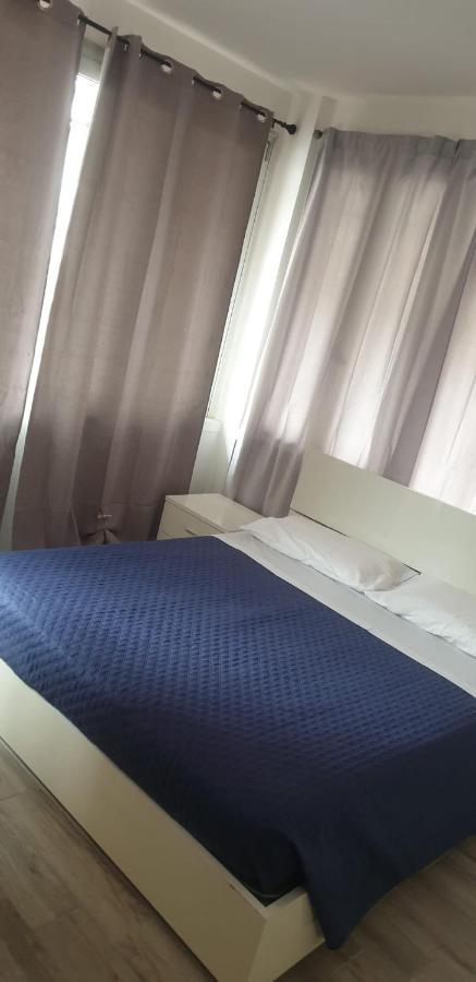 B&B Carmela La Spezia Bagian luar foto